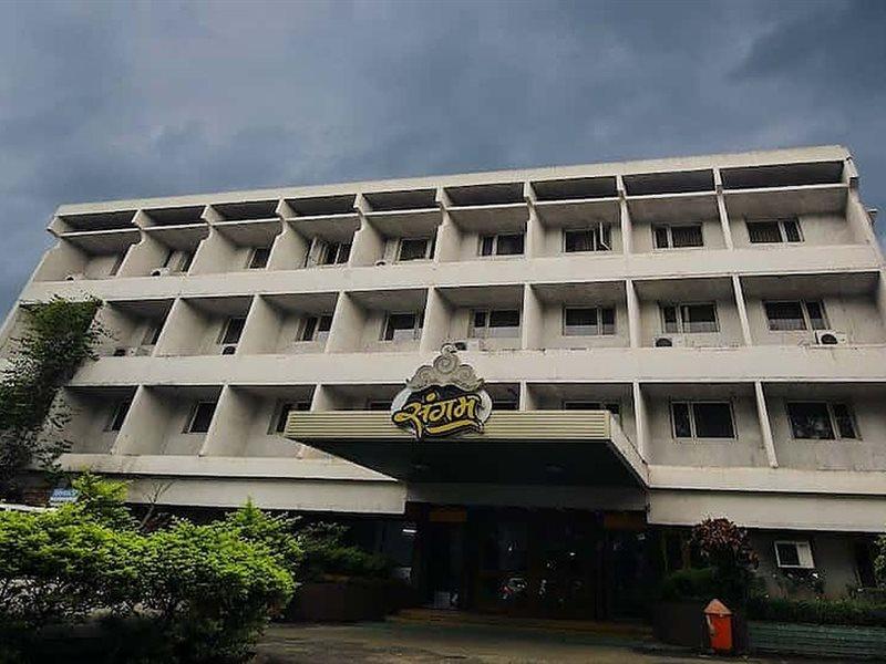 Hotel Sangam Karād Exterior foto